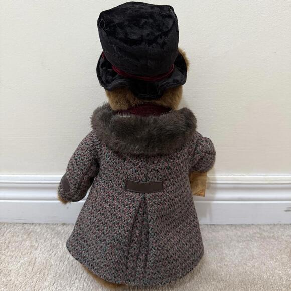 Rust “Oliver” Moss 16” Christmas Plush Bear Collectible - Picture 2 of 6